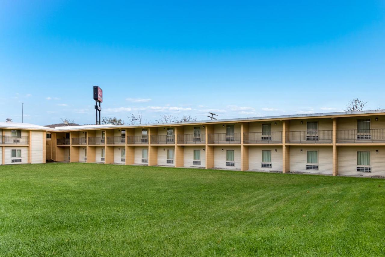 Econo Lodge Inn & Suites Binghamton Exterior photo